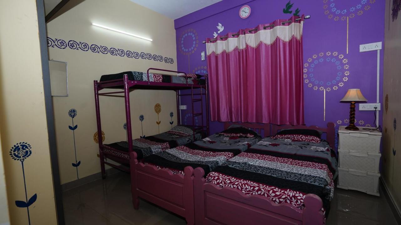Easvari Grand Pg For Women - Female Only Chennai Exterior foto