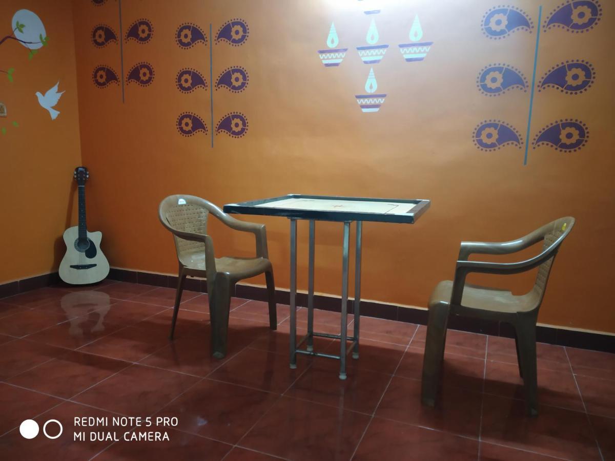 Easvari Grand Pg For Women - Female Only Chennai Exterior foto